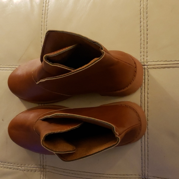 Women shoes - Picture 1 of 4